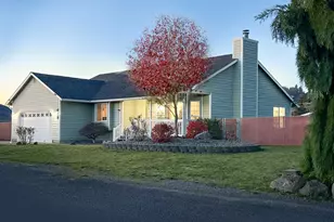 823 SW 21st St, Chehalis, WA 98532 - Photo 38