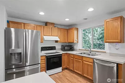 22530 Bluewater Drive SE, Yelm, WA 98597 - Photo 8