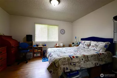 15807 Lawrence Place SE, Yelm, WA 98597 - Photo 36