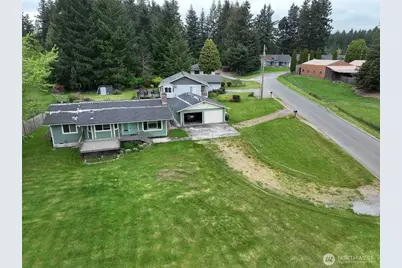 15807 Lawrence Place SE, Yelm, WA 98597 - Photo 8