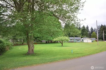 15807 Lawrence Place SE, Yelm, WA 98597 - Photo 18