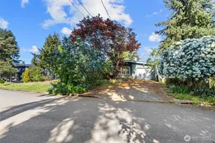 418 111th Ave SE, Bellevue, WA 98004 - Photo 4