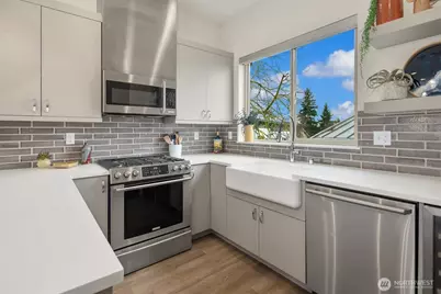 2605 NW 64th Street, Seattle, WA 98107 - Photo 4