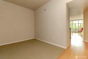 17 W Mercer St, Seattle, WA 98119 - Photo 6