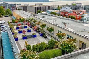 17 W Mercer St, Seattle, WA 98119 - Photo 34