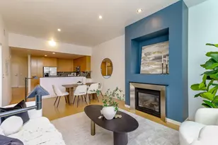 17 W Mercer St, Seattle, WA 98119 - Photo 16