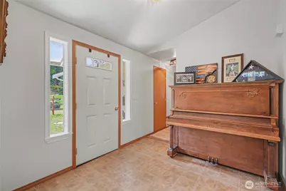 37726 34th Avenue E, Roy, WA 98580 - Photo 4