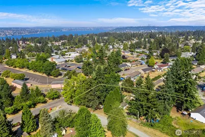 1526 Harrington Avenue NE, Renton, WA 98056 - Photo 1