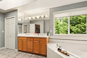 16420 SE 24th St, Bellevue, WA 98008 - Photo 24