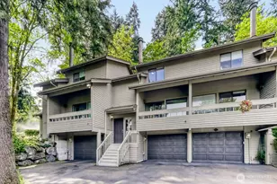1226 Bellefield Park Ln NW, Bellevue, WA 98004 - Photo 2