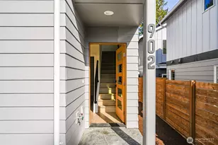 902 N 107th St, Seattle, WA 98133 - Photo 2