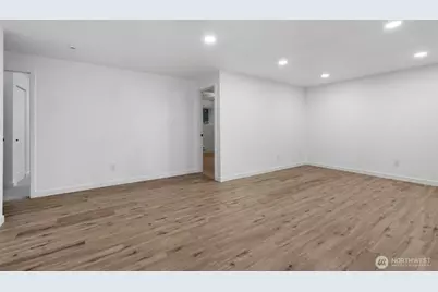 12611 106th Ave Court E, Puyallup, WA 98374 - Photo 2
