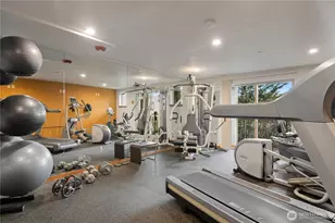 412 11th Ave, Seattle, WA 98122 - Photo 32