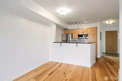 412 11th Avenue #209, Seattle, WA 98122 - Photo 12