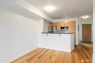 412 11th Ave, Seattle, WA 98122 - Photo 12