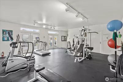 12631 NE 9th Place #C205, Bellevue, WA 98005 - Photo 24
