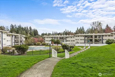 12631 NE 9th Place #C205, Bellevue, WA 98005 - Photo 28