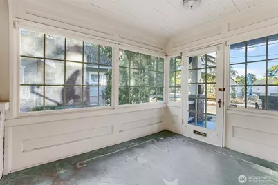 1218 S 4th Street, Tacoma, WA 98405 - Photo 4