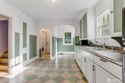 1218 S 4th Street, Tacoma, WA 98405 - Photo 10