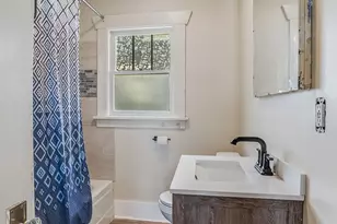1218 S 4th St, Tacoma, WA 98405 - Photo 16