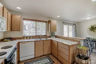 401 Hemlock Ct, Sultan, WA 98294 - Photo 4