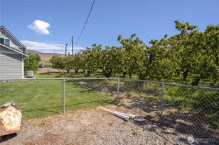 25 Sun Valley Dr, Wenatchee, WA 98801 - Photo 16