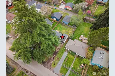 9747 Evanston Ave N, Seattle, WA 98103 - Photo 4
