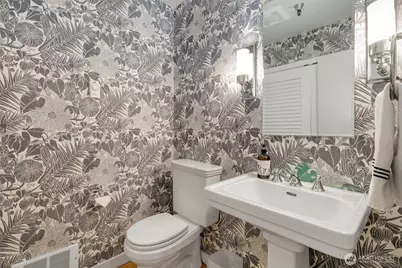 1406 Harvard Avenue #10, Seattle, WA 98122 - Photo 14