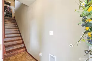310 Jeff St, Mount Vernon, WA 98274 - Photo 10