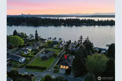 4235 91st Avenue NE, Yarrow Point, WA 98004 - Photo 34