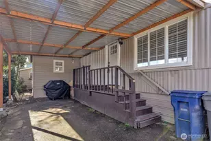 23708 Locust Way, Bothell, WA 98021 - Photo 2