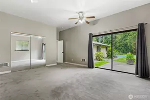 7524 208th Pl NW, Stanwood, WA 98292 - Photo 14