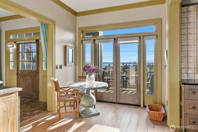 3310 59th Avenue SW #A, Seattle, WA 98116 - Photo 12