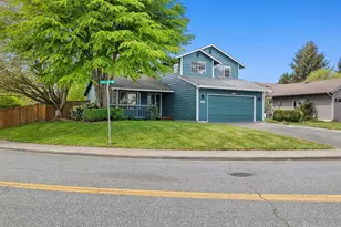 8830 62nd Dr NE, Marysville, WA 98270 - Photo 2