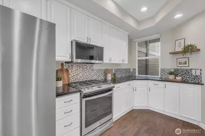 18397 NE 97th Court, Redmond, WA 98052 - Photo 8