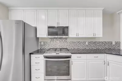 18397 NE 97th Court, Redmond, WA 98052 - Photo 26