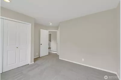 18397 NE 97th Court, Redmond, WA 98052 - Photo 32