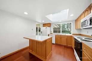 9215 NE 178th St, Bothell, WA 98011 - Photo 10