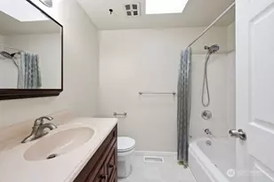 9215 NE 178th St, Bothell, WA 98011 - Photo 18