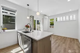 2925 39th Ave SW, Seattle, WA 98116 - Photo 8