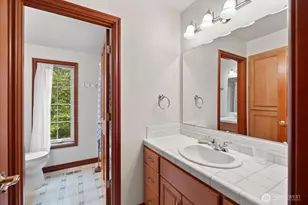 121 E Sterling Dr, Allyn, WA 98524 - Photo 34