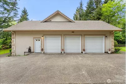 121 E Sterling Dr, Allyn, WA 98524 - Photo 38