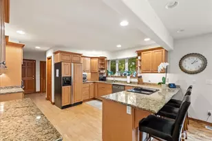 121 E Sterling Dr, Allyn, WA 98524 - Photo 24