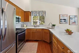 902 NW Leisure Ln, Bremerton, WA 98311 - Photo 14
