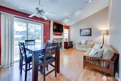 23629 112th Ave SE #E202, Kent, WA 98031 - Photo 2