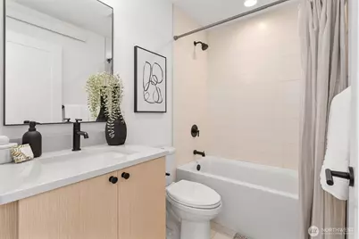 4521 Sunnyside Avenue N #A, Seattle, WA 98103 - Photo 18