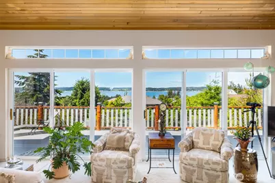 615 NE 4th Street, Coupeville, WA 98239 - Photo 1