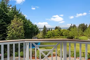 543 Hyak Dr, Fox Island, WA 98333 - Photo 16