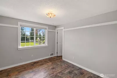 11103 13th Street E, Edgewood, WA 98372 - Photo 20