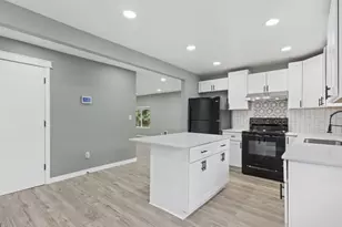330 V St SE, Auburn, WA 98002 - Photo 16